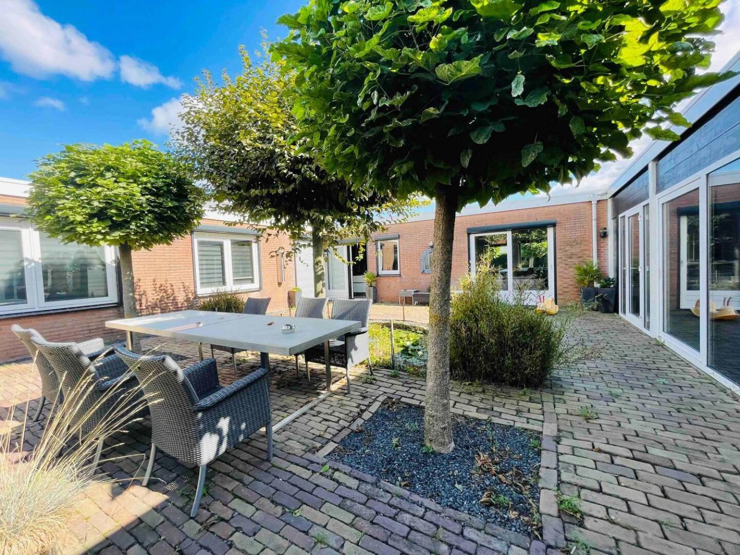 Xxl House With Free Parking & 3 Bedrooms 提耳堡 外观 照片