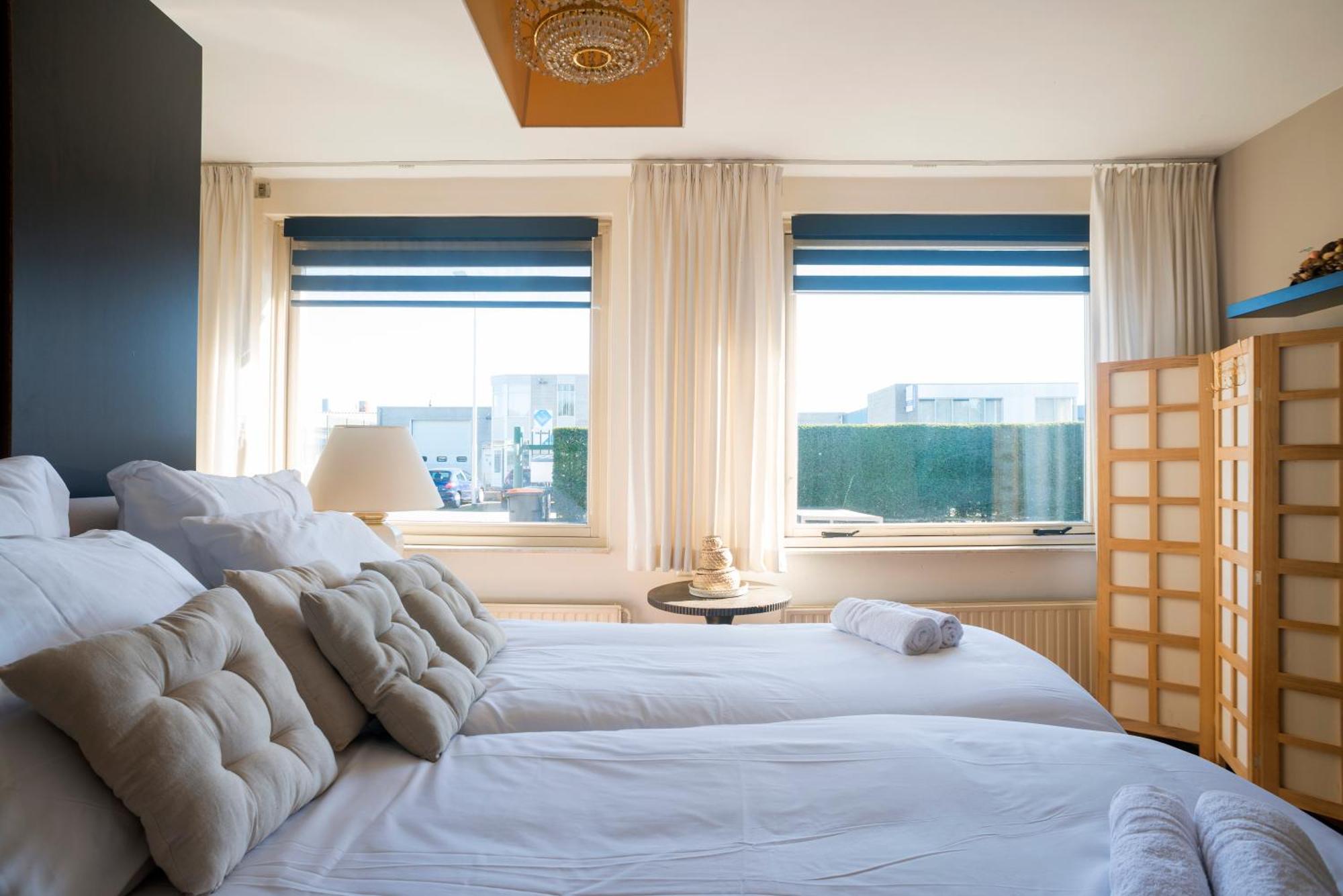 Xxl House With Free Parking & 3 Bedrooms 提耳堡 外观 照片